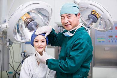 相约明年夏天 《最终幻想16》公布最新游戏截图